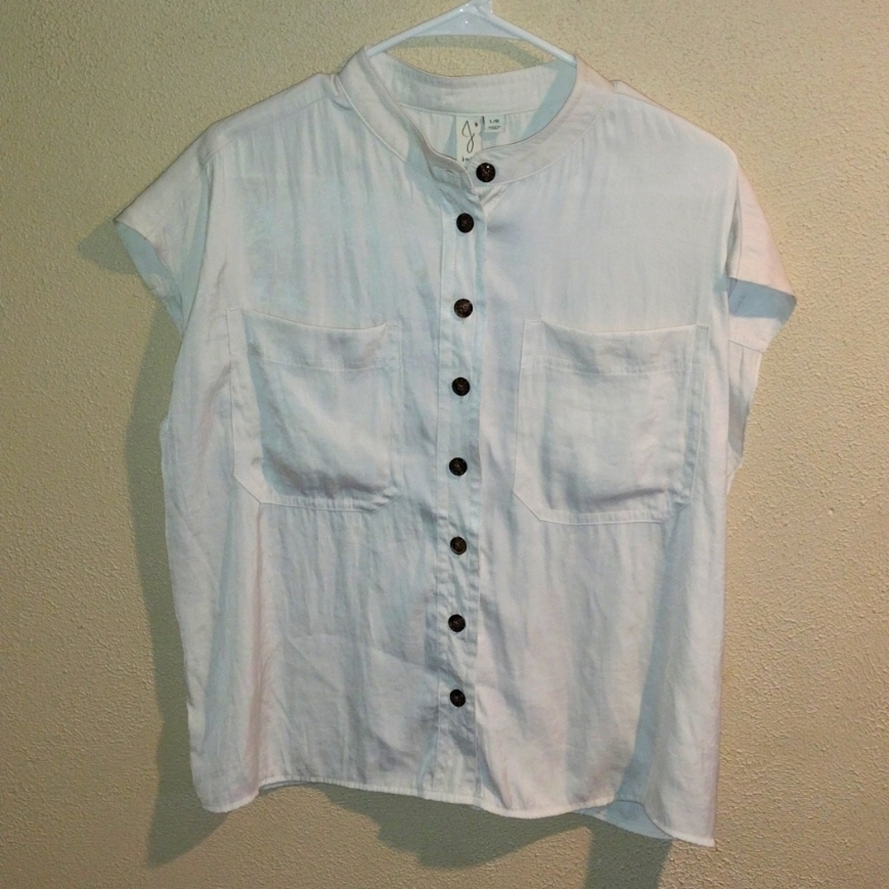 Cream Button Down Short Sleeve Top with Brown Buttons L